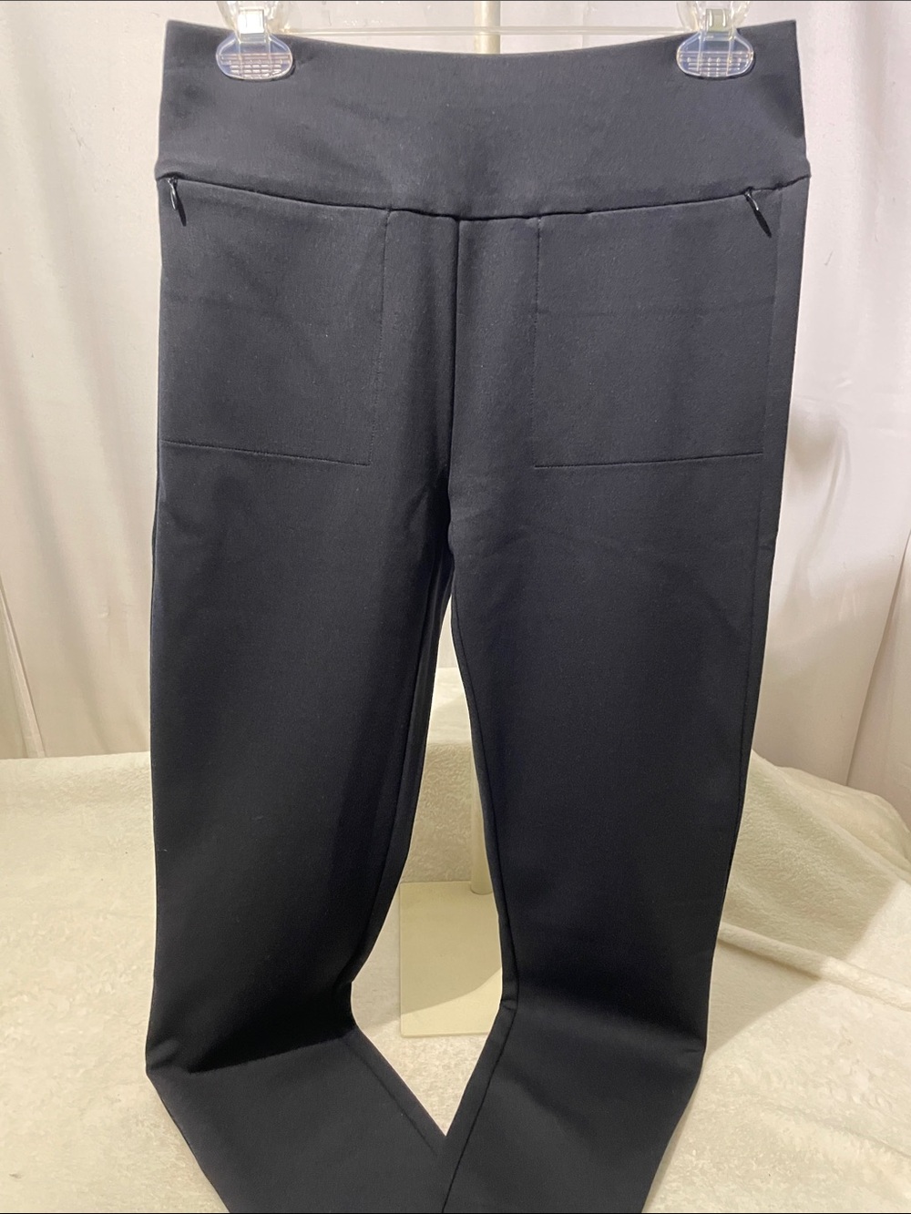 CAbi Black Cropped Ponte Pull-On Pants